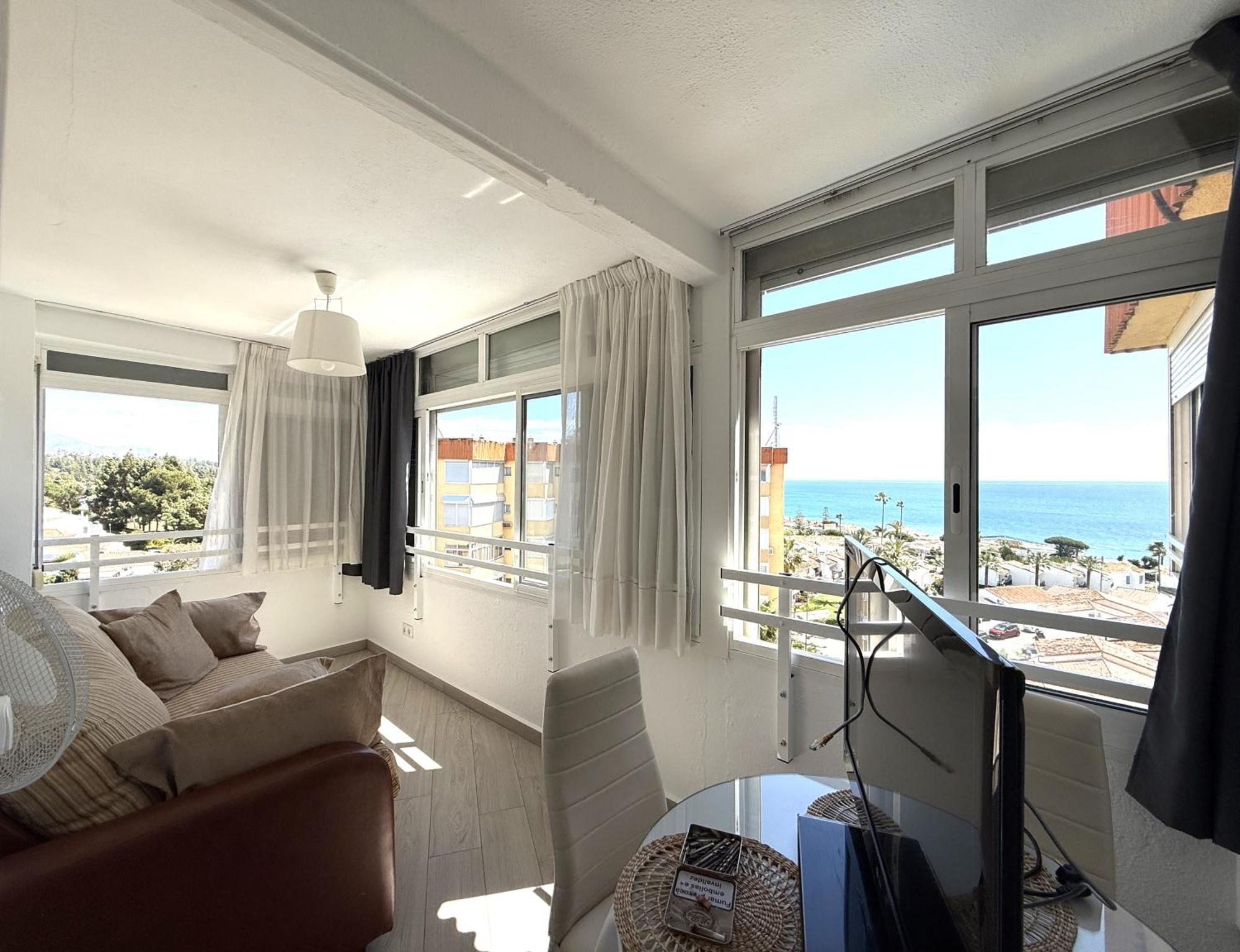 R39 Modern One Bedroom Alcantara Ла Кала де Михас Екстериор снимка