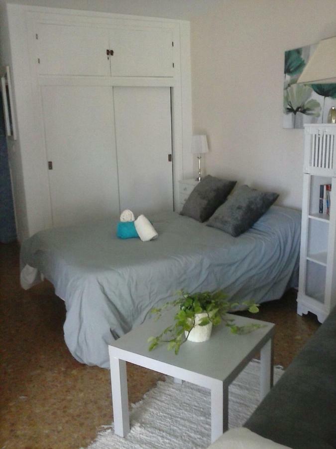 R39 Modern One Bedroom Alcantara Ла Кала де Михас Екстериор снимка